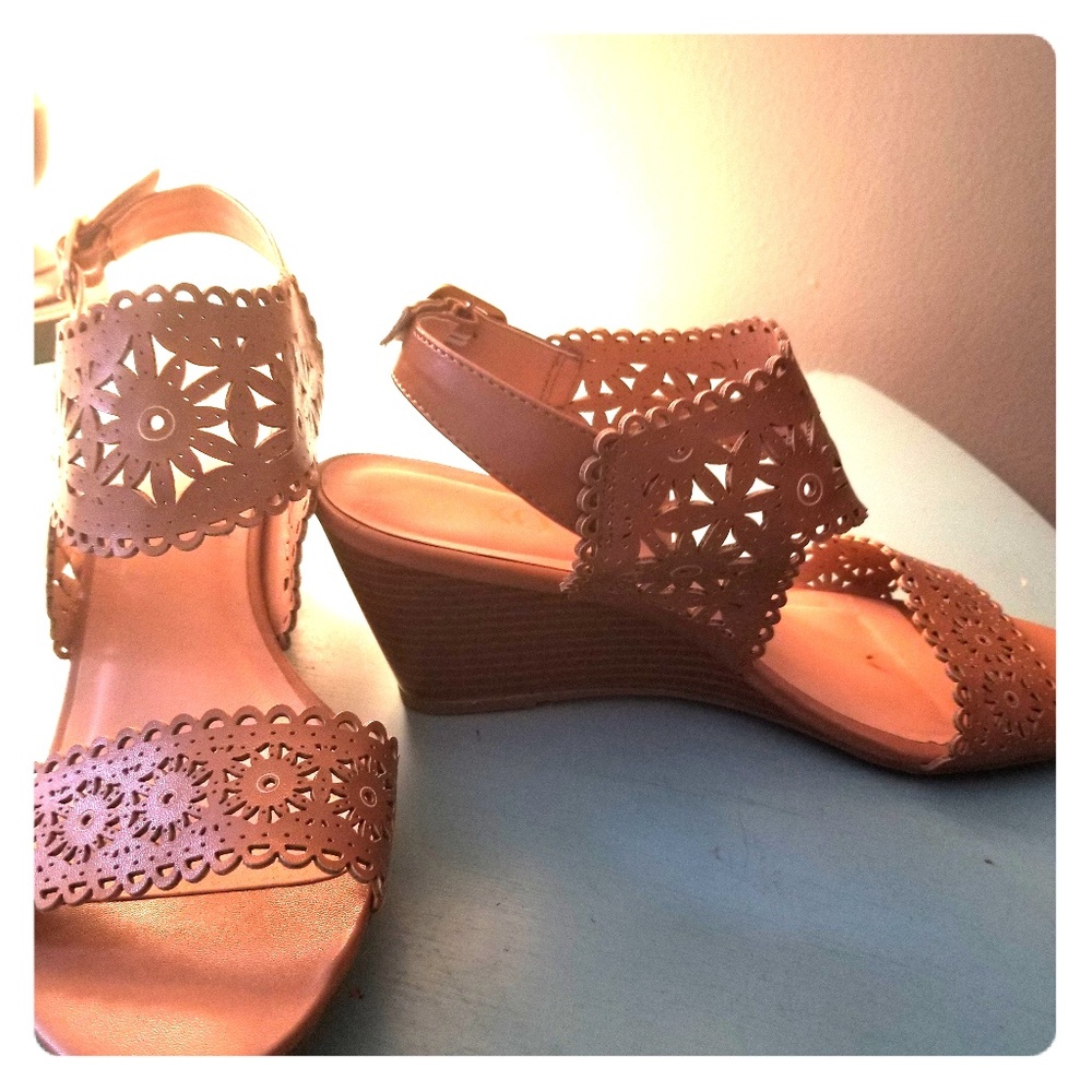 **SOLD**XOXO lace cutout leather wedge sandals